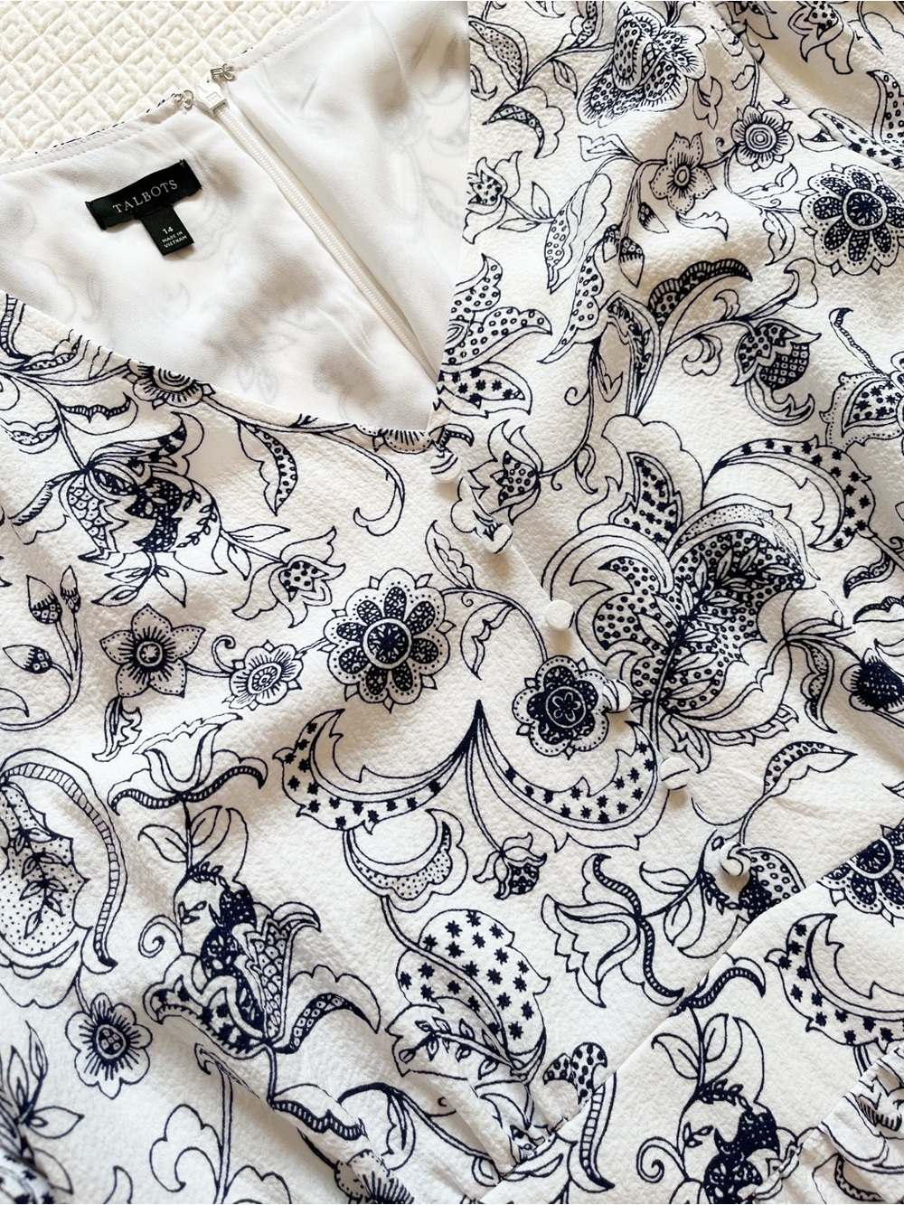 Talbots Smocked Blue and White Flowy Stencil Floral Dress Size 14 - Picture 11 of 14